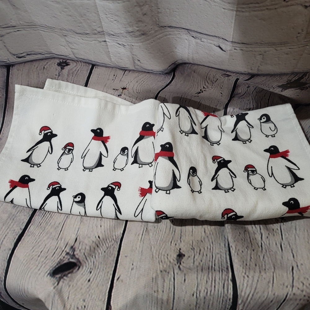 Casaba Dish towels penguins.  Set of 2